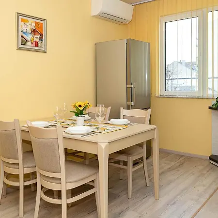 Bright & Spacious 2-bedroom In By Flat Manаger * Varna