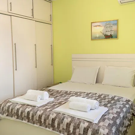 Διαμέρισμα Bright & Spacious 2-bedroom In By Flat Manаger