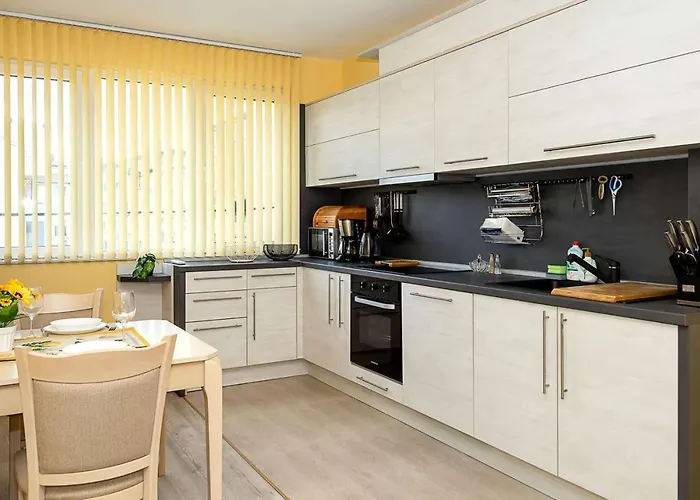 Bright & Spacious 2-bedroom In By Flat Manаger *