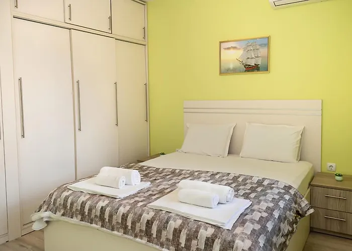 Διαμέρισμα Bright & Spacious 2-bedroom In By Flat Manаger