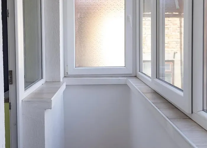 Bright & Spacious 2-bedroom In By Flat Manаger 아파트