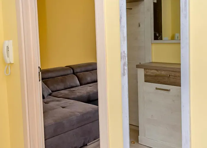 Lägenhet Bright & Spacious 2-bedroom In By Flat Manаger *